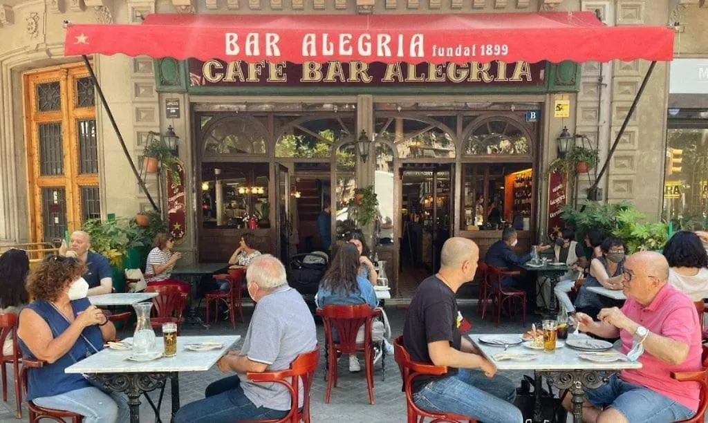 Mercat Sant Antoni 1 Барселона 0*,